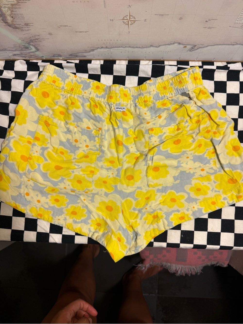 RVCA Yellow Floral Elastic-Waist Athletic Shorts